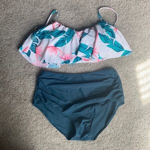 Amazon bikini, high wrist bottom tropical top